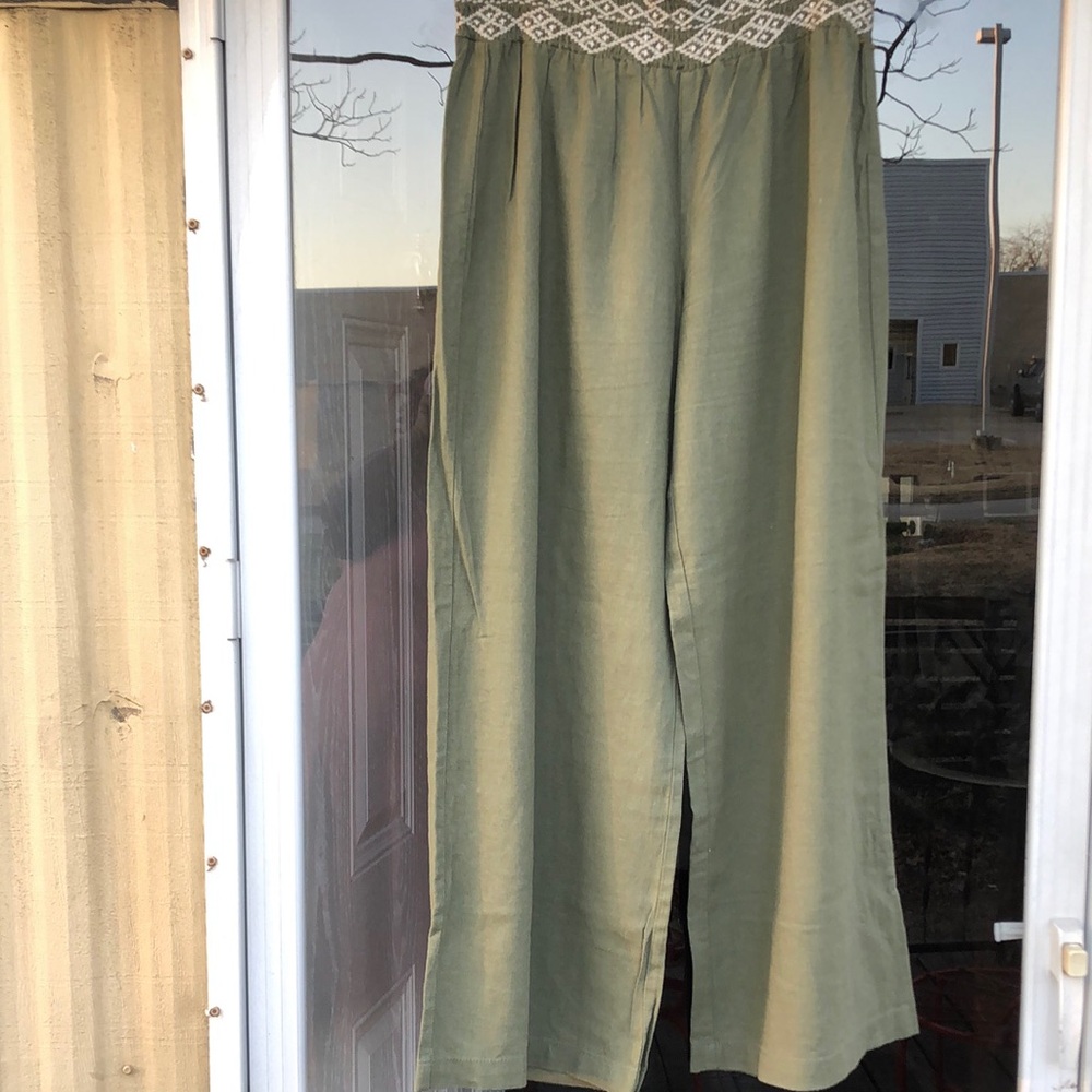 {$8 BUNDLED} INDIGO REIN Green Linen Wide-Leg Pants